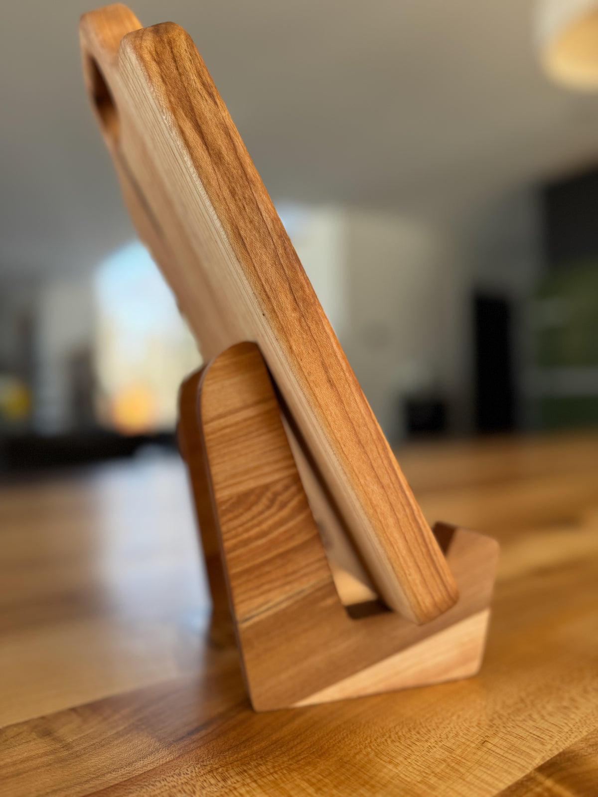 Wood Cutting Board Display Stand, Wooden Charcuterie Board Feet