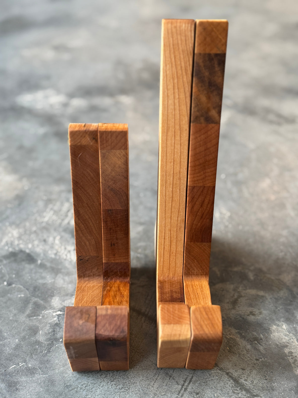 Wood Cutting Board Display Stand, Wooden Charcuterie Board Feet
