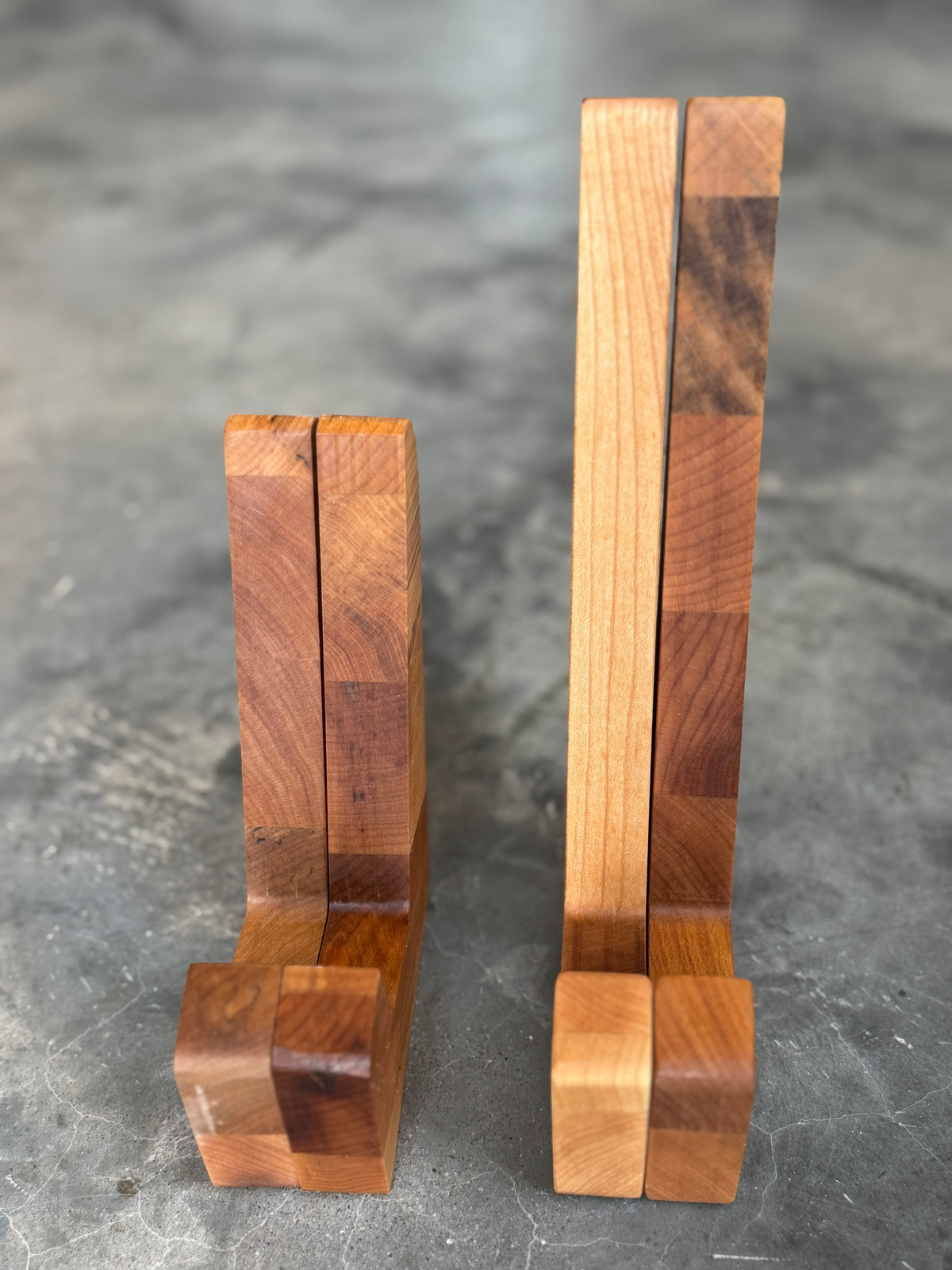 Wood Cutting Board Display Stand, Wooden Charcuterie Board Feet
