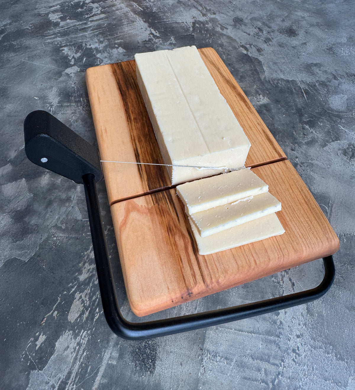 Personalized Cheese Slicer with Wire Cutter, Cheese Cutting  Board, in Maple or Walnut