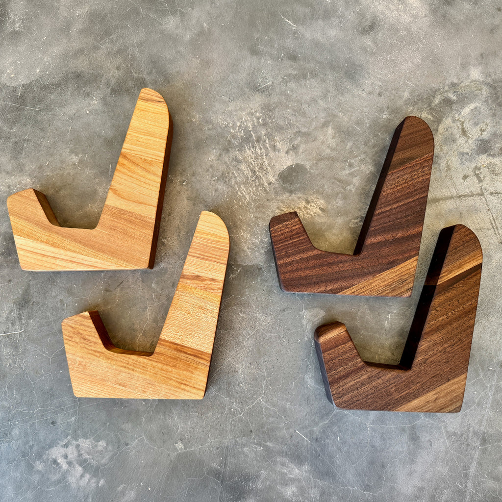 Wood Cutting Board Display Stand, Wooden Charcuterie Board Feet